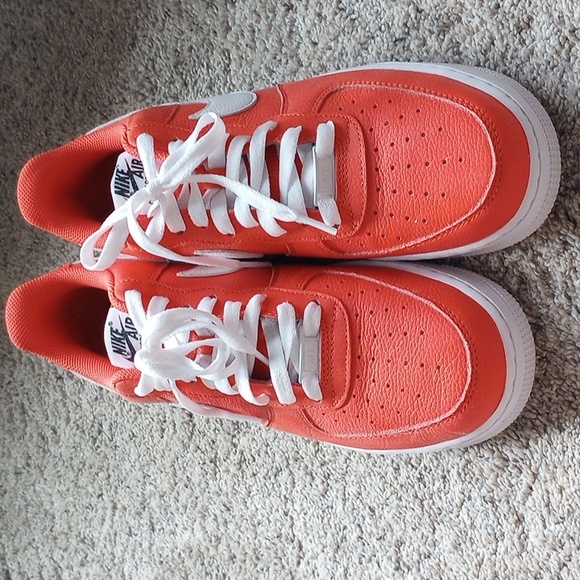 Brand New Nike Illinois Air Force 1s - Picture 2 of 6